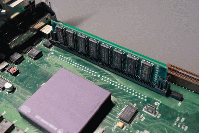 3|4: Die installierte Speichererweiterung.