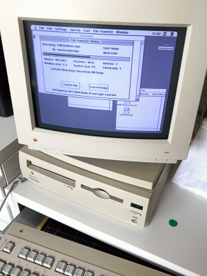7|7:The Performa 630 is receiving a file.
