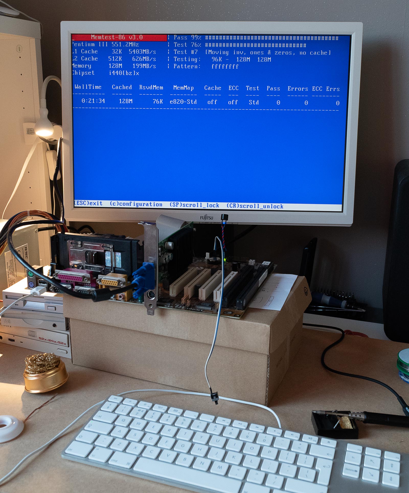 Memtest-86 3.0 running on the repaired mainboard